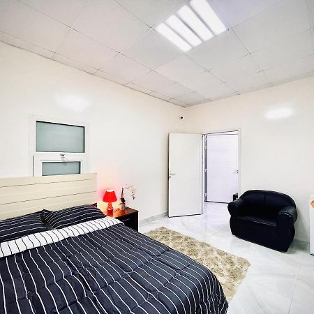 Private 2Bedroom Villa With T&B And Kitchenette Near Abu Dhabi International Airport Extérieur photo
