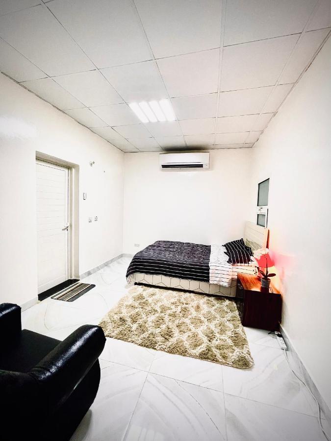 Private 2Bedroom Villa With T&B And Kitchenette Near Abu Dhabi International Airport Extérieur photo