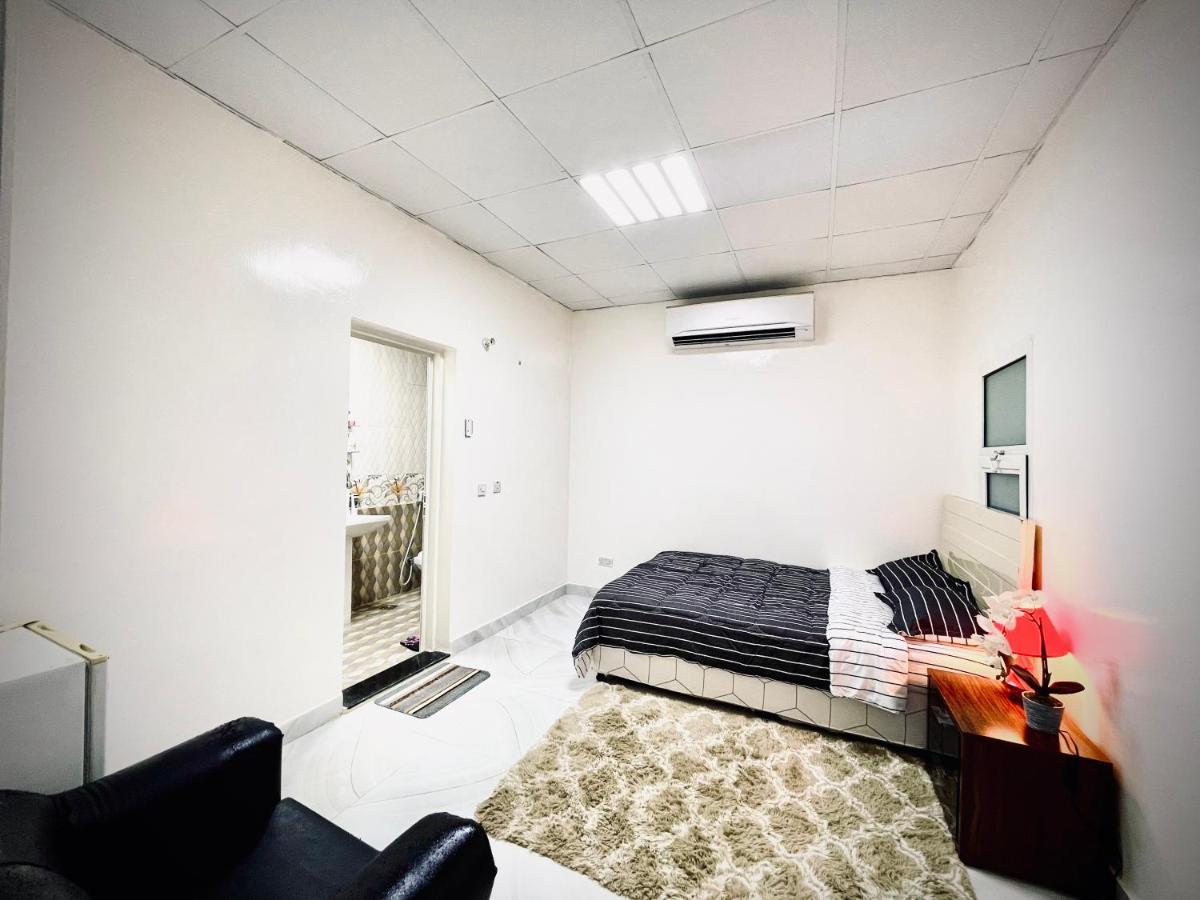 Private 2Bedroom Villa With T&B And Kitchenette Near Abu Dhabi International Airport Extérieur photo